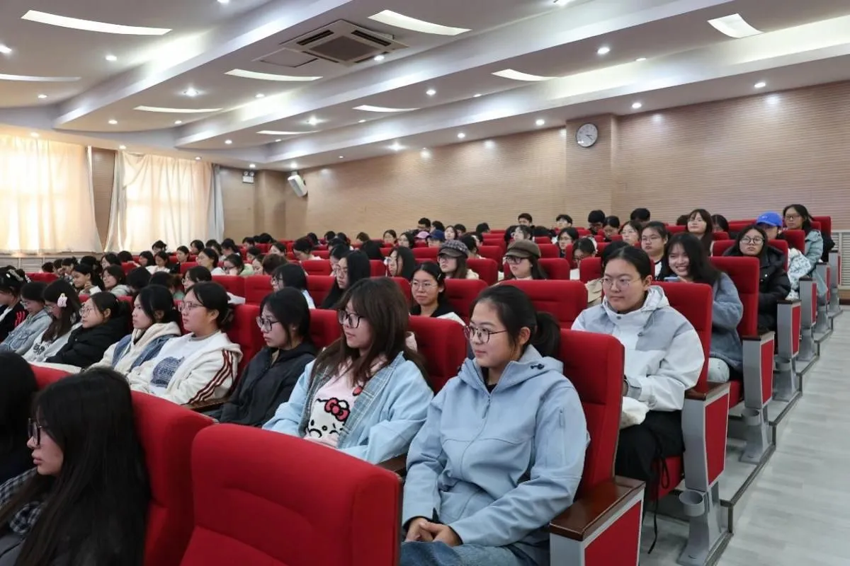 武邑第四中学开展安全隐患排查工作